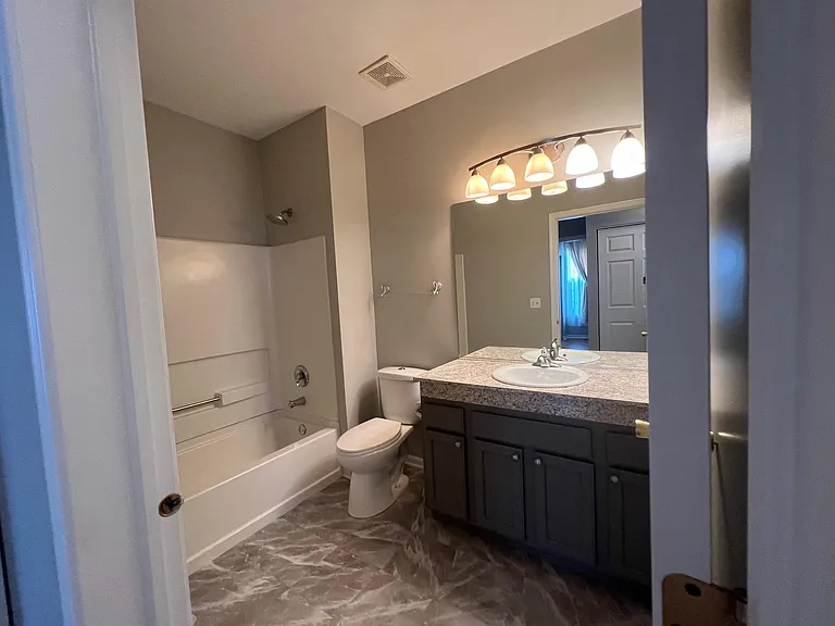 1441 Westhampton Dr — Photo 14