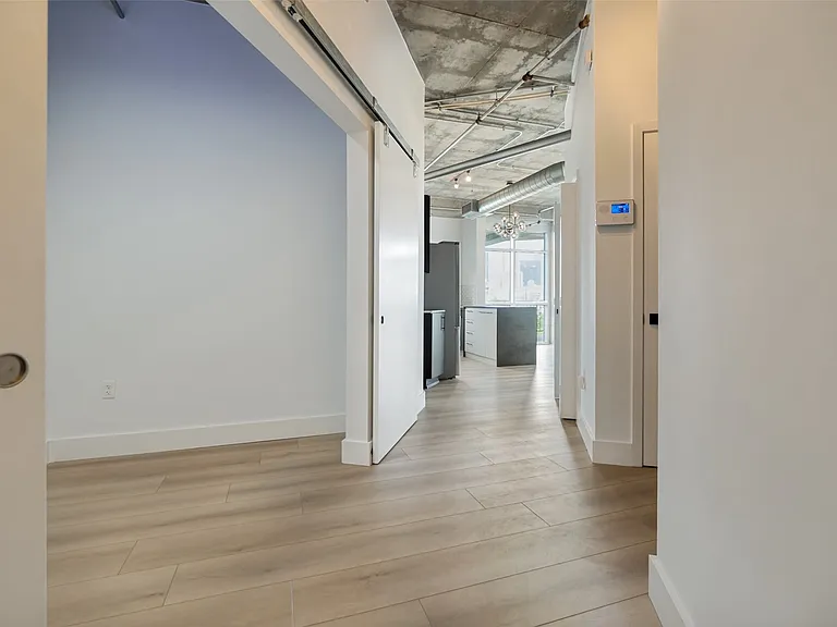 1001 Belleview St #408 — Photo 15