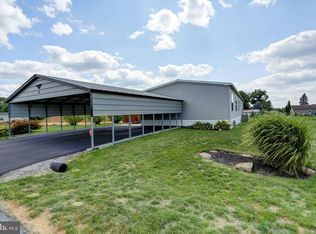 37 Maizefield Dr, Shippensburg, PA 17257