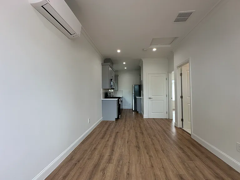 1076 W Knickerbocker Dr — Photo 8