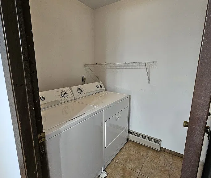 915 Southgate Dr #13 — Photo 5