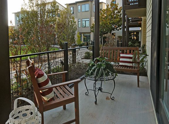 2nd image of 3286 Berryessa St