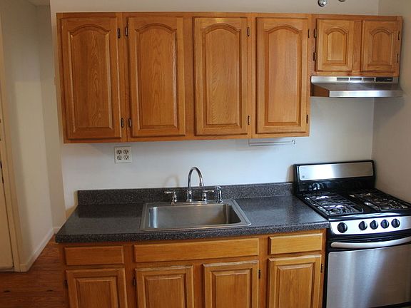 3rd image of 499 4th Ave #2
