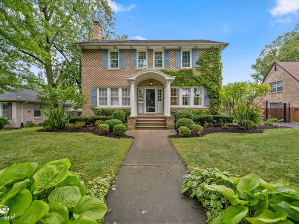 1295 Taylor St, Joliet, IL 60435