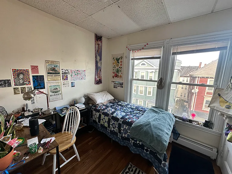 80 Hillside St #3 — Photo 8