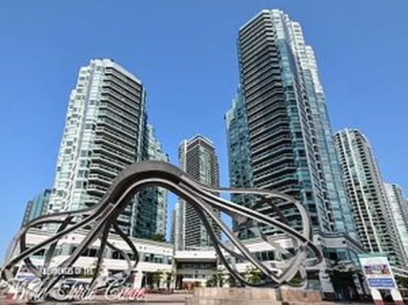 10 Queens Quay W Unit 2405, Toronto, ON M5J 2R9