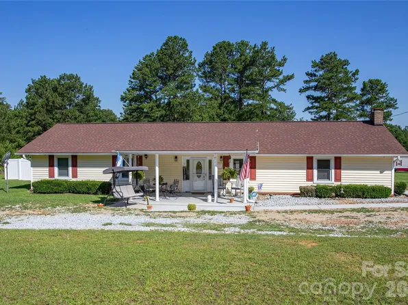 4576 State Highway 213, Winnsboro, SC 29180
