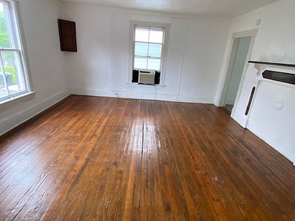 4th image of 1716 Church St #B