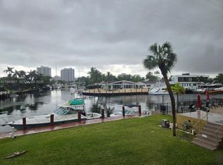 301 Golden Isles Dr APT 205, Hallandale, FL 33009