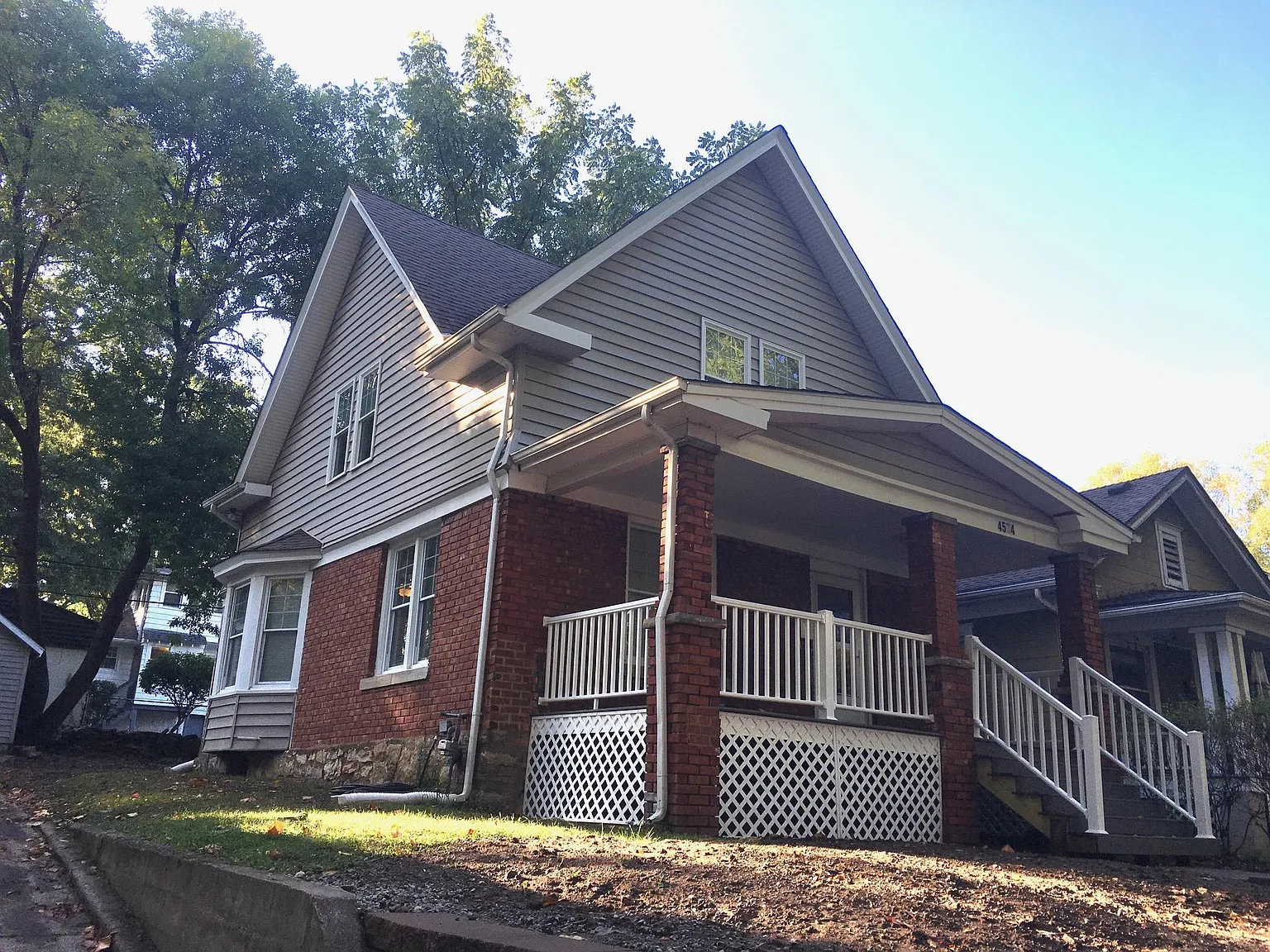 3 bed, 1.5 bath, $2,150 — Photo 2
