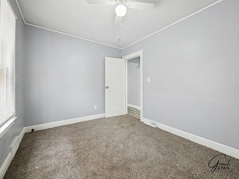 16831 Mendota - Bohdi Enterprises LLC — Photo 14