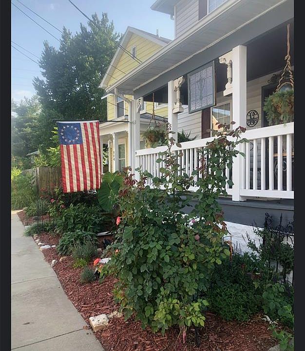 1st image of 810 Liberty St
