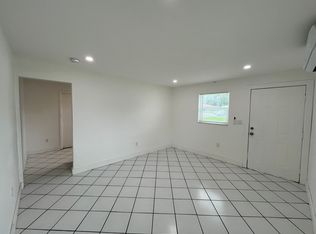 1725 NE 148th St #7A, Miami, FL 33181