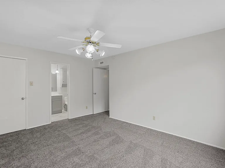 848 Shenandoah Dr — Photo 14
