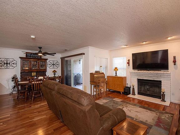 4th image of 1110 Cedar Creek Dr Unit 2