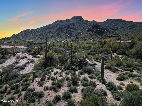 7033 E CAREFREE Drive #238, Carefree, AZ 85377