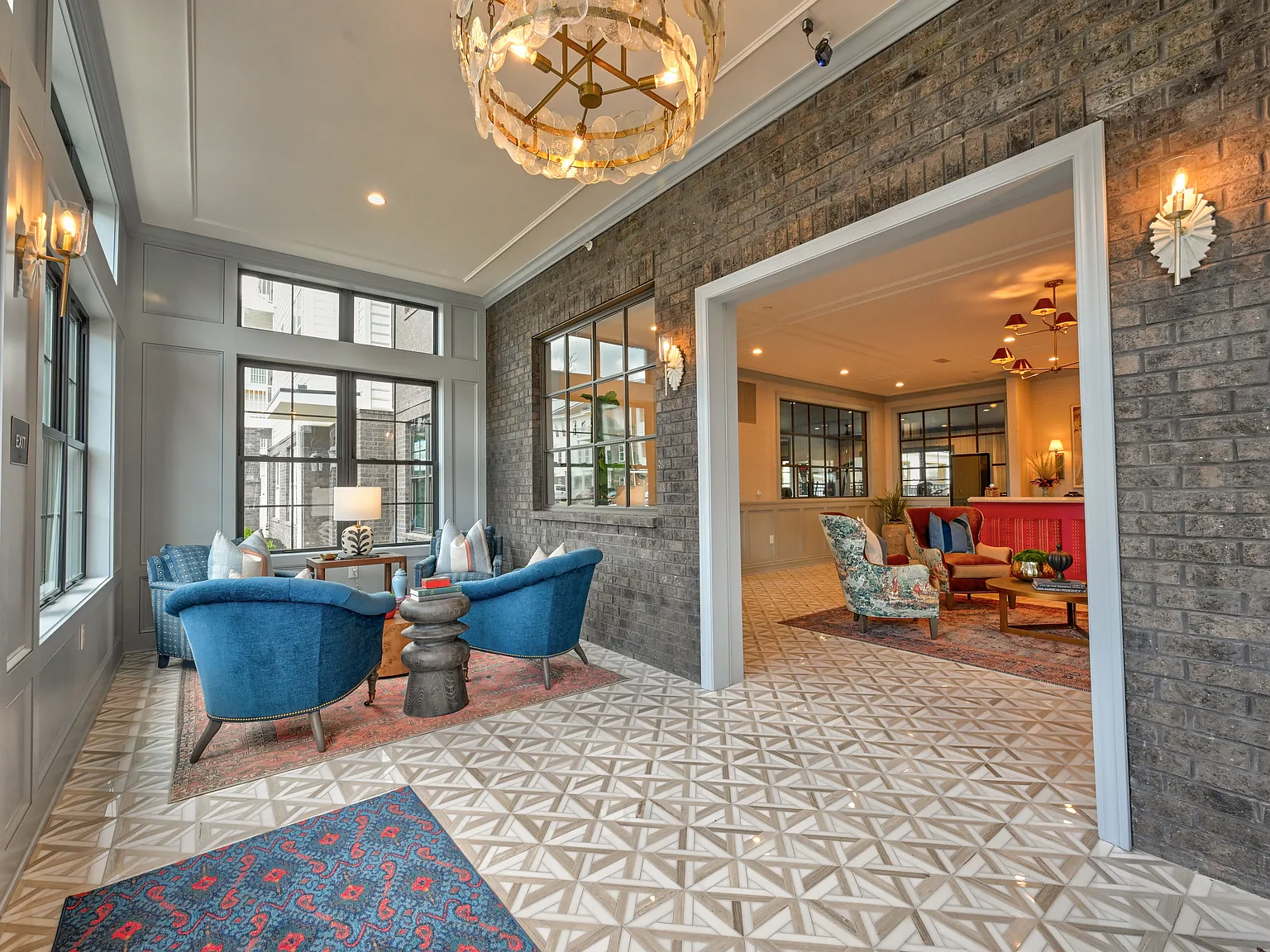 Fairmont — Photo 3
