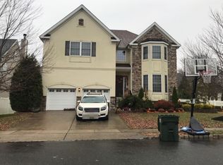 2 Chad Ln, Howell, NJ 07731