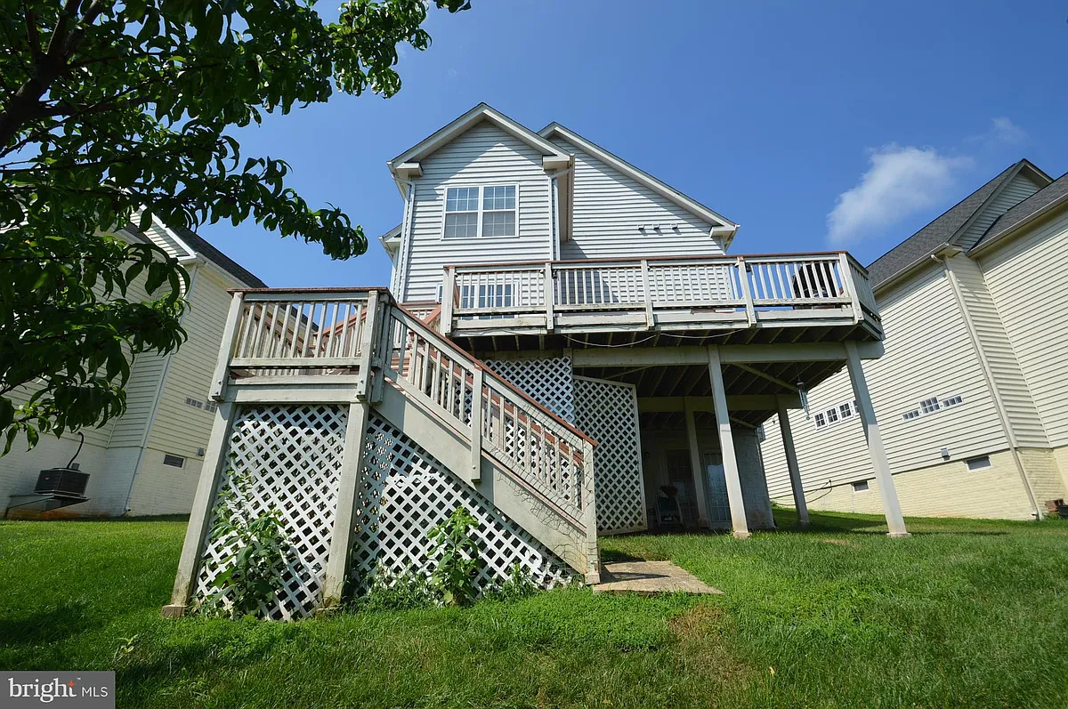 Building Photo - 43076 La Riva Dr