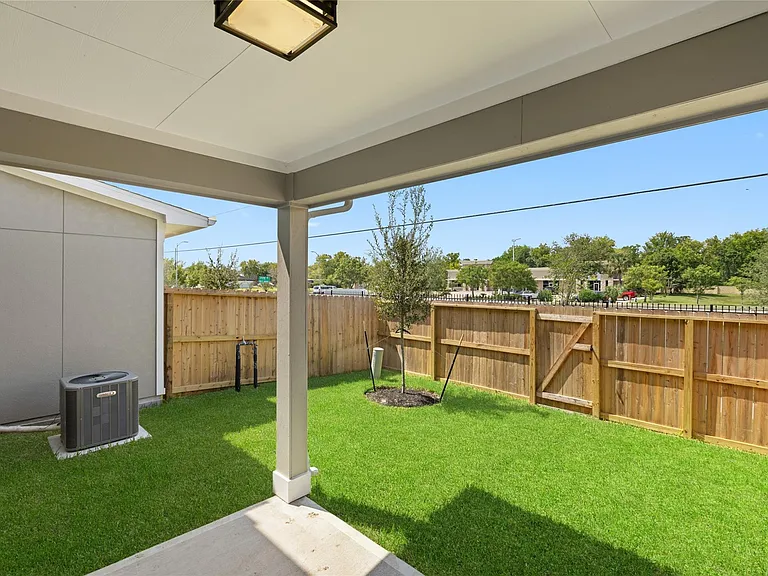 3015 Dovedale St — Photo 21