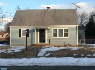 5 Weston Rd, Ewing, NJ 08618