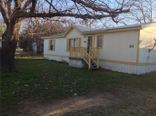 1196 Willow Rd, Graford, TX 76449