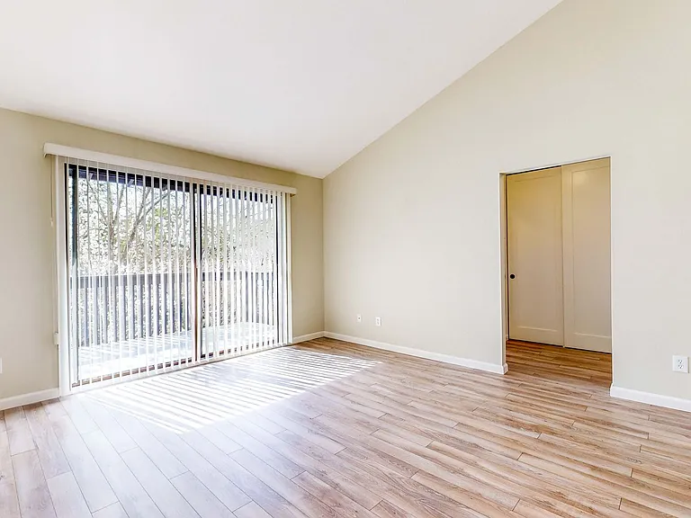 372 Los Alamos Rd — Photo 18