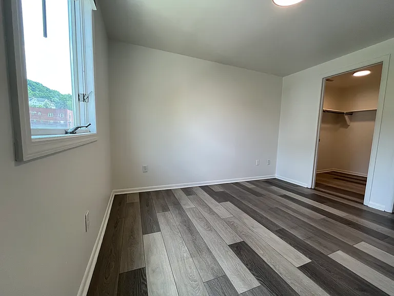 115 W 9th Ave #7 — Photo 8