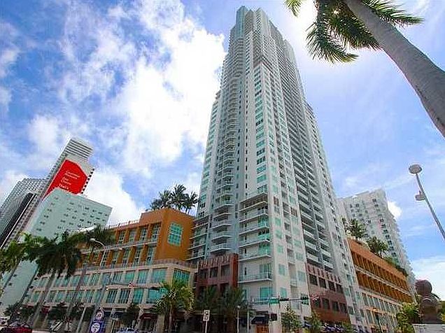 2nd image of 244 Biscayne Blvd APT 1606