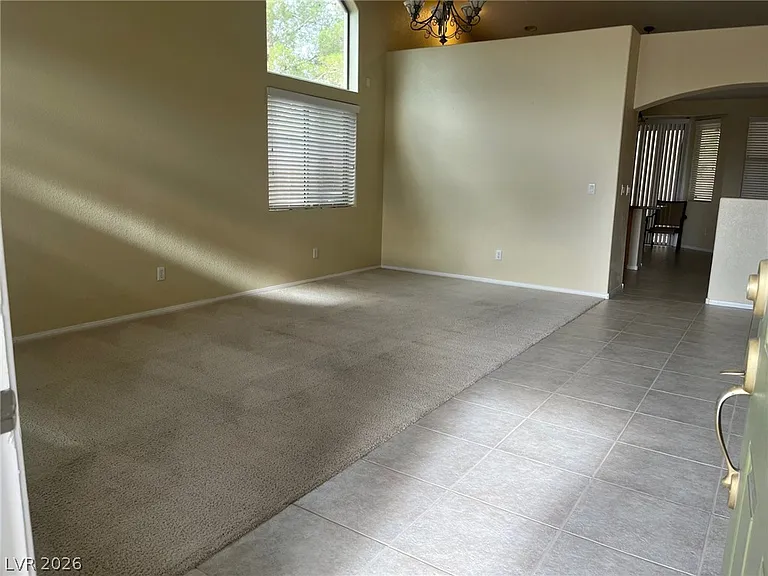 2720 Craigmillar St — Photo 3