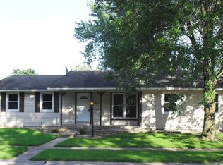 2912 Oriental Dr, Florissant, MO