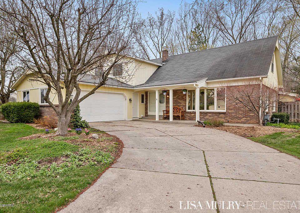 1st image of 2140 Glen Echo Dr SE