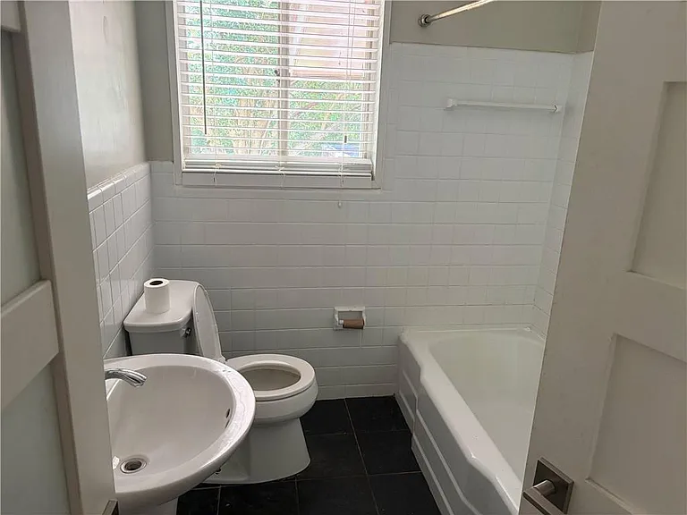 1847 Dorsey Ave — Photo 13