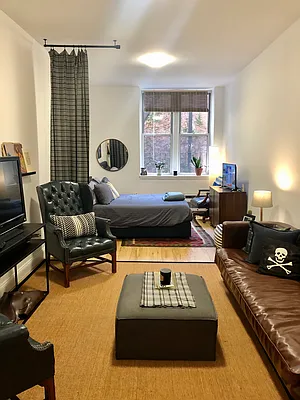 Rented by Buchbinder & Warren | media 1