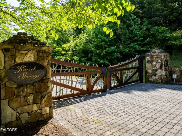 509 Lady Slipper Ln #124, Townsend, TN 37882