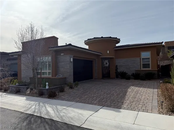 6739 Desert Crimson St, Spring Valley, NV 89148