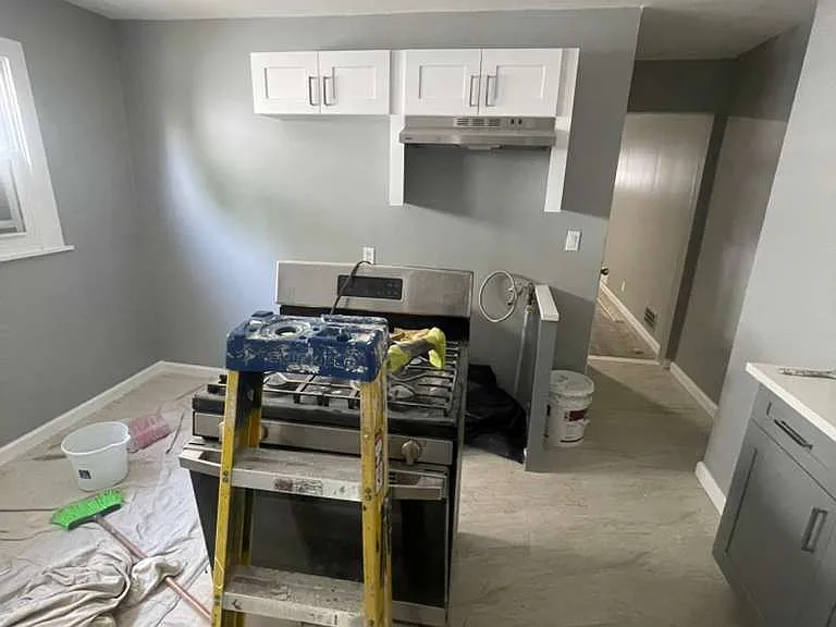 111 Hanford St #11 — Photo 1
