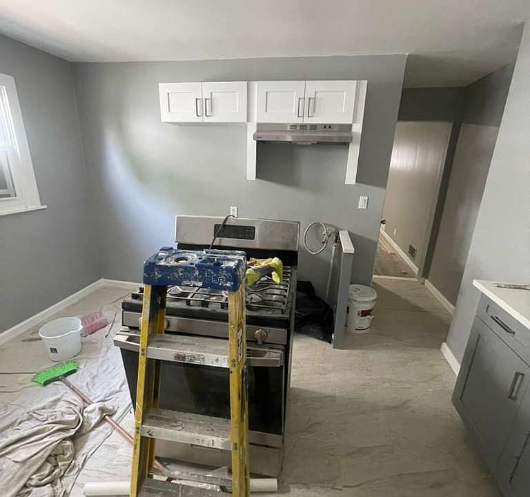 1st image of 111 Hanford St #11