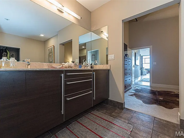 4100 Forest Park Ave #501 — Photo 20