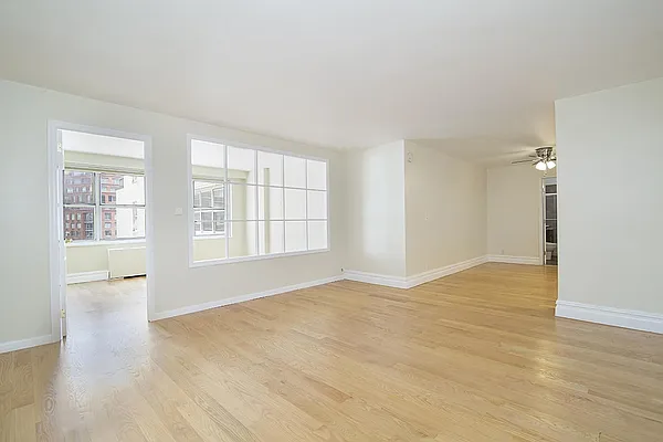 Rented by R New York | media 11