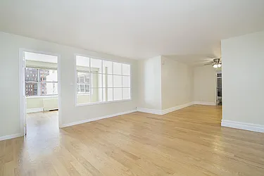 Rented by R New York