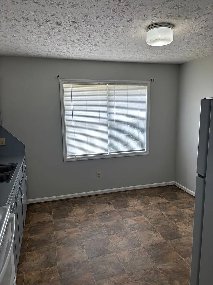New On the Market! — Photo 4