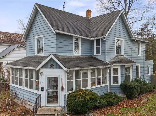 4 S Church St, Willard, OH 44890