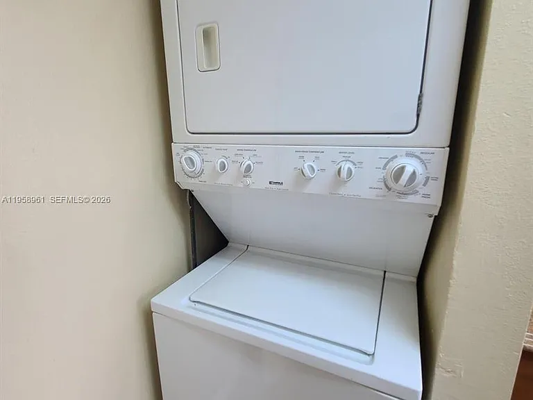 1002 Adams Ave #10021002D — Photo 6