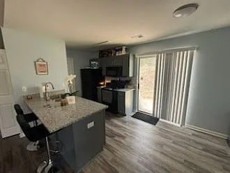 3 bed, 1056 sqft, $1,650 — Photo 4