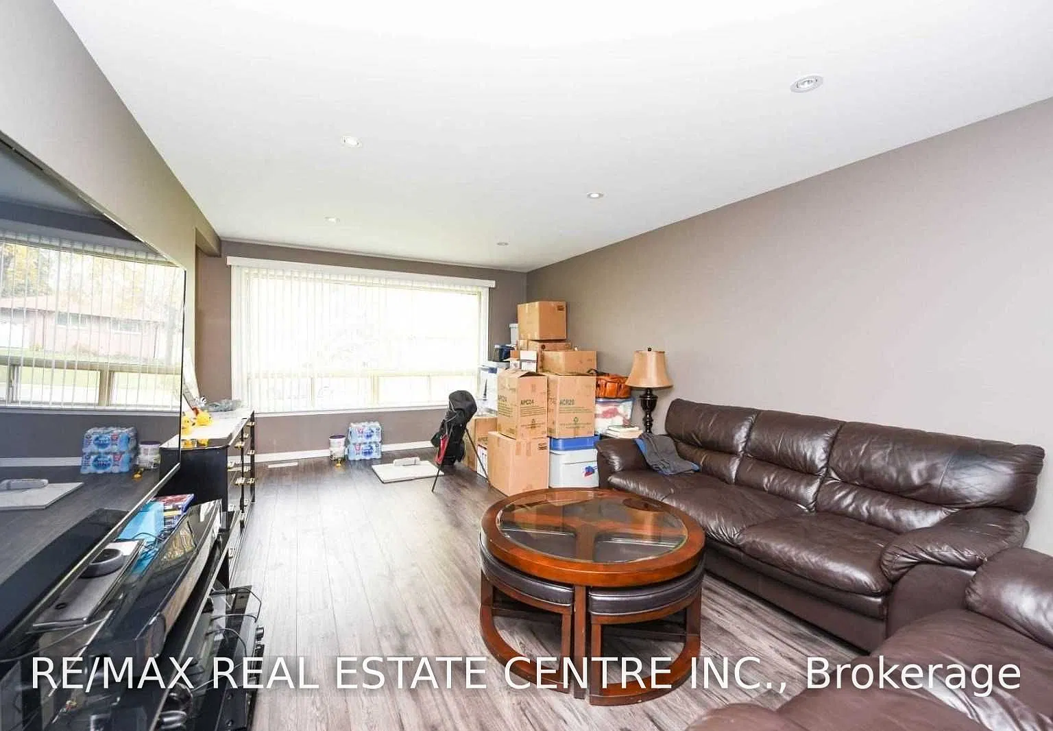 3 bed, $2,750 — Photo 2