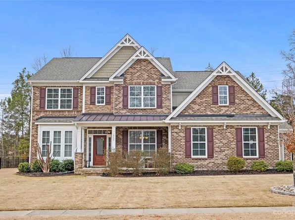 1033 Verbena Ct, Tega Cay, SC 29708