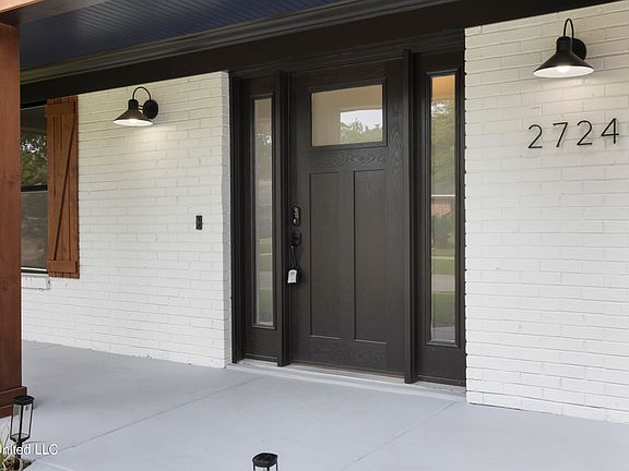 4th image of 2724 Walton Dr