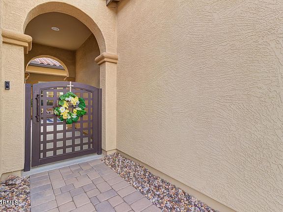 4th image of 1260 N CHATSWORTH Street
