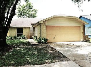 10714 Highland Woods Dr, Sugar Land, TX 77498